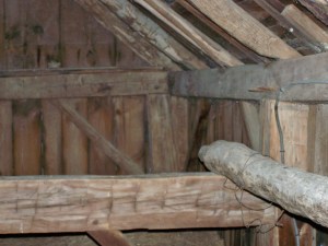 Corner Post - Gunstock Frame - Old Barns for Sale