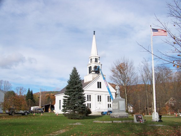 vermont-church-steeple-renovation_green-mountain-timber-frames