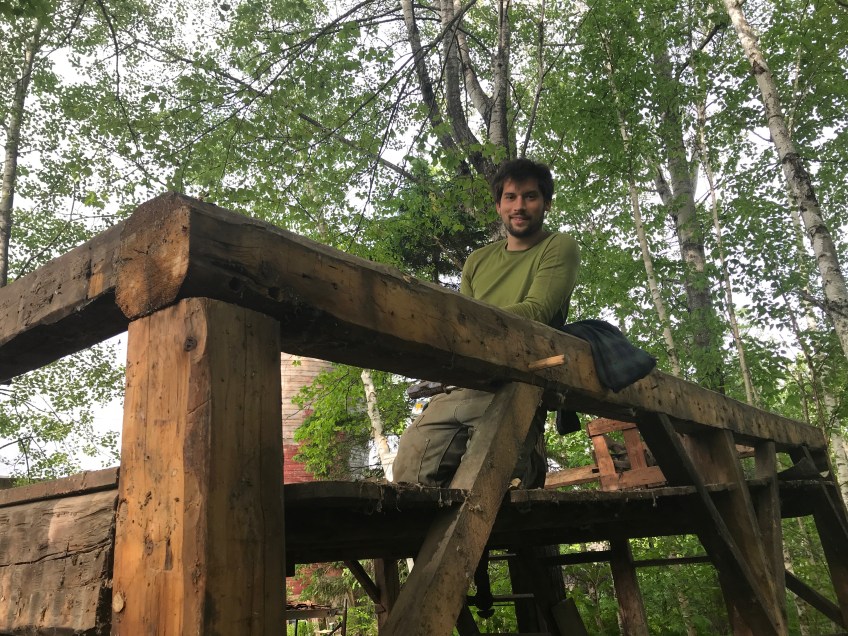 popping the pegs on the Waterford corn crib vintage frame
