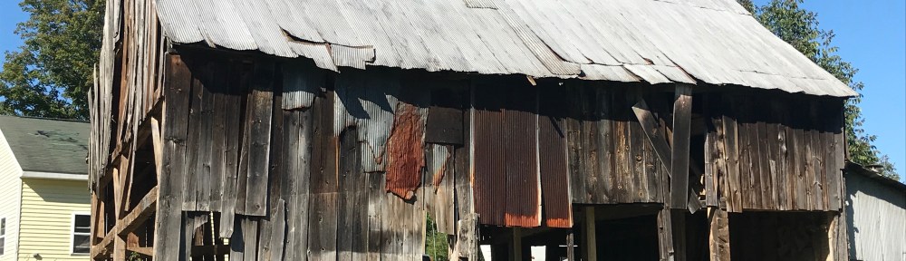 exterior of 1700 barn before restoration